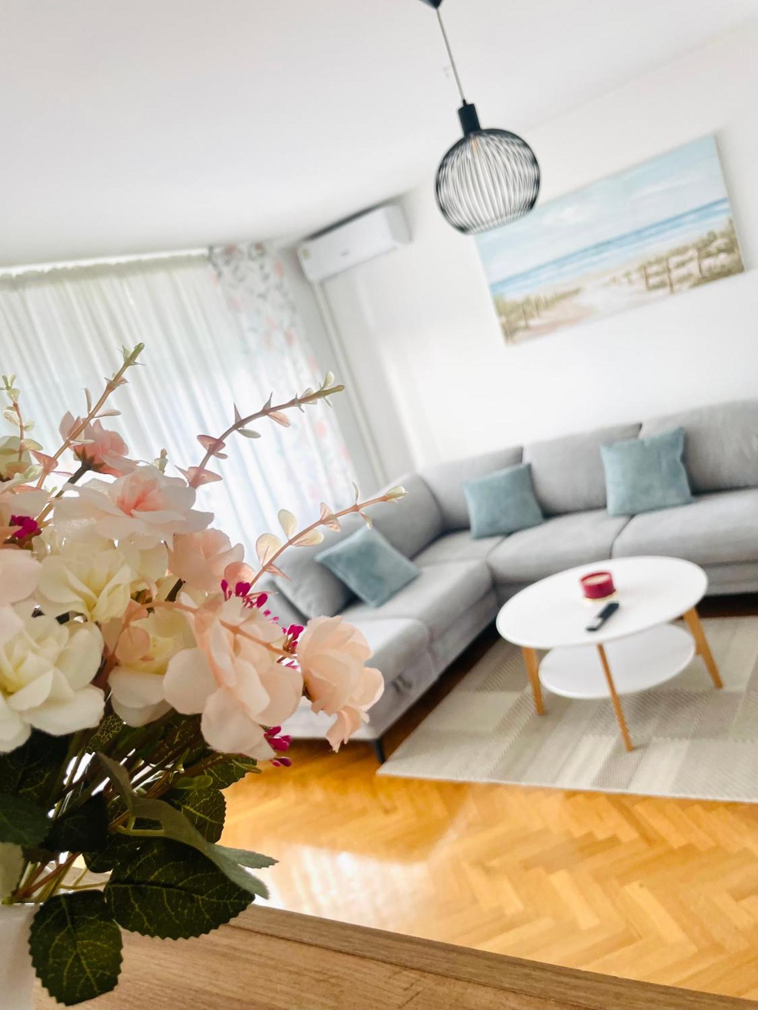 Apartman Bago Deluxe Near Zagreb Airport Velika Gorica Esterno foto